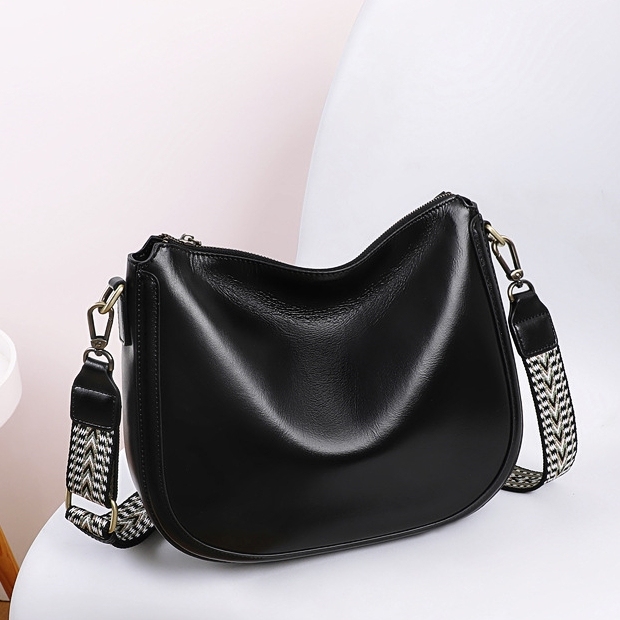 レトロ ! • 茶|黒•天然牛革ショルダーバッグ•2本の肩ベルトを付属