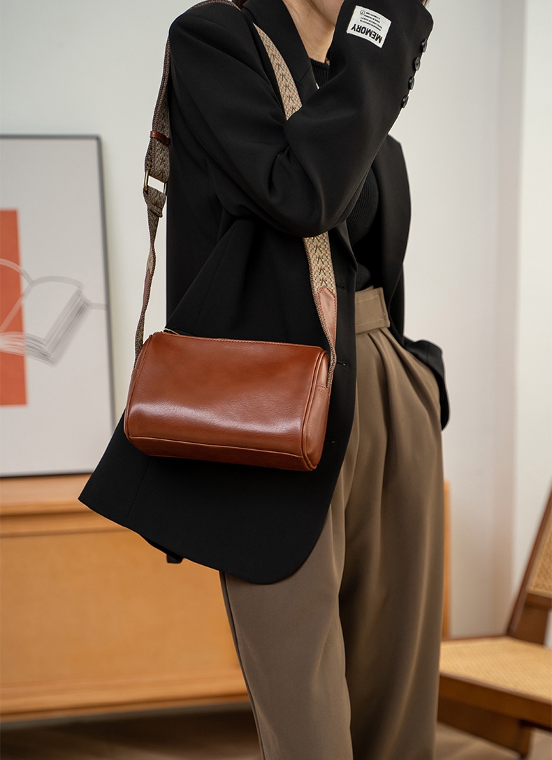 NEW ! |4色|植物鞣な天然牛革ショルダーバッグ