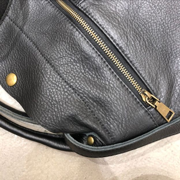 レザーバックパック|牛革リユック|ノートパソコンバッグ|通勤バッグ