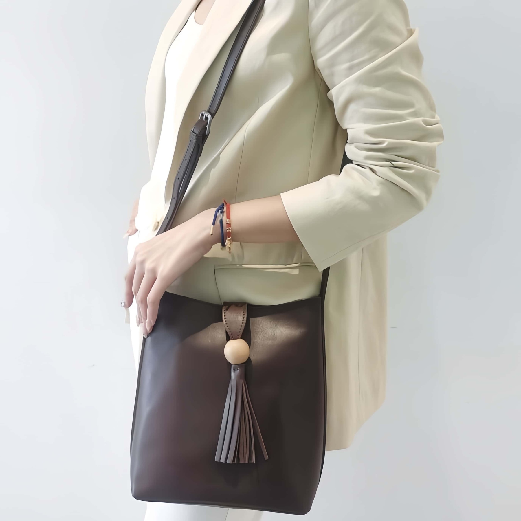 3色|植物鞣し牛革ショルダーバッグ|片肩バッグ|斜め掛けバッグ