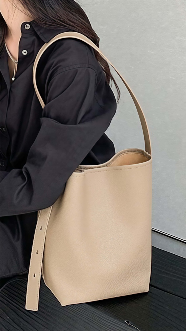 新発売 ！ベージュ|茶|黒|3色♦天然ソフト牛革トートバッグ ♦