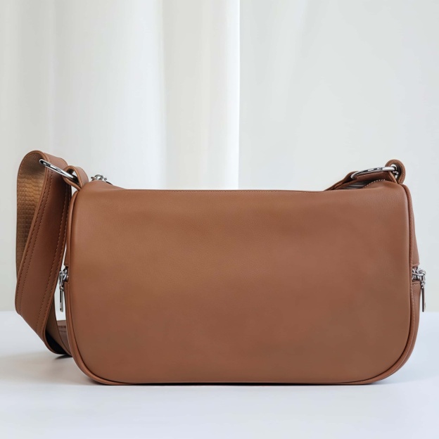 ユニセックス※ 黒|茶|グレー|3色※天然牛革ショルダーバッグ