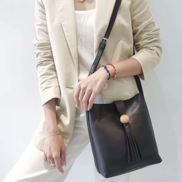 3色|植物鞣し牛革ショルダーバッグ|片肩バッグ|斜め掛けバッグ