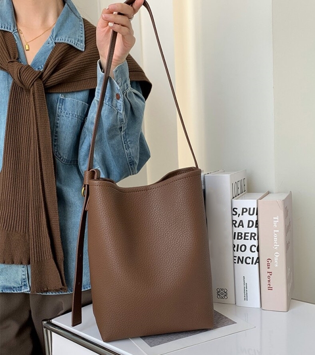 新発売 ！ベージュ|茶|黒|3色♦天然ソフト牛革トートバッグ ♦