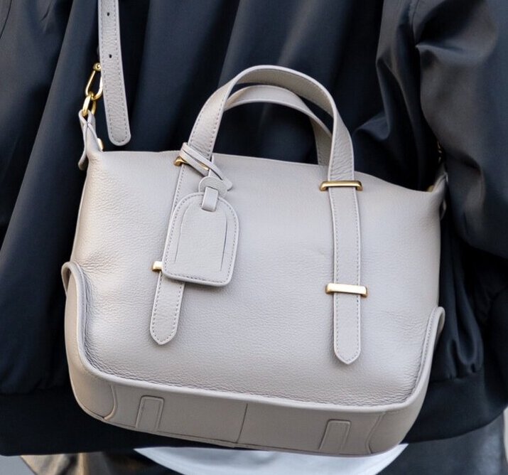 新作 ！•3WAY•5色•牛革ショルダーバッグ•牛革ハンドバッグ• レトロなデザイン