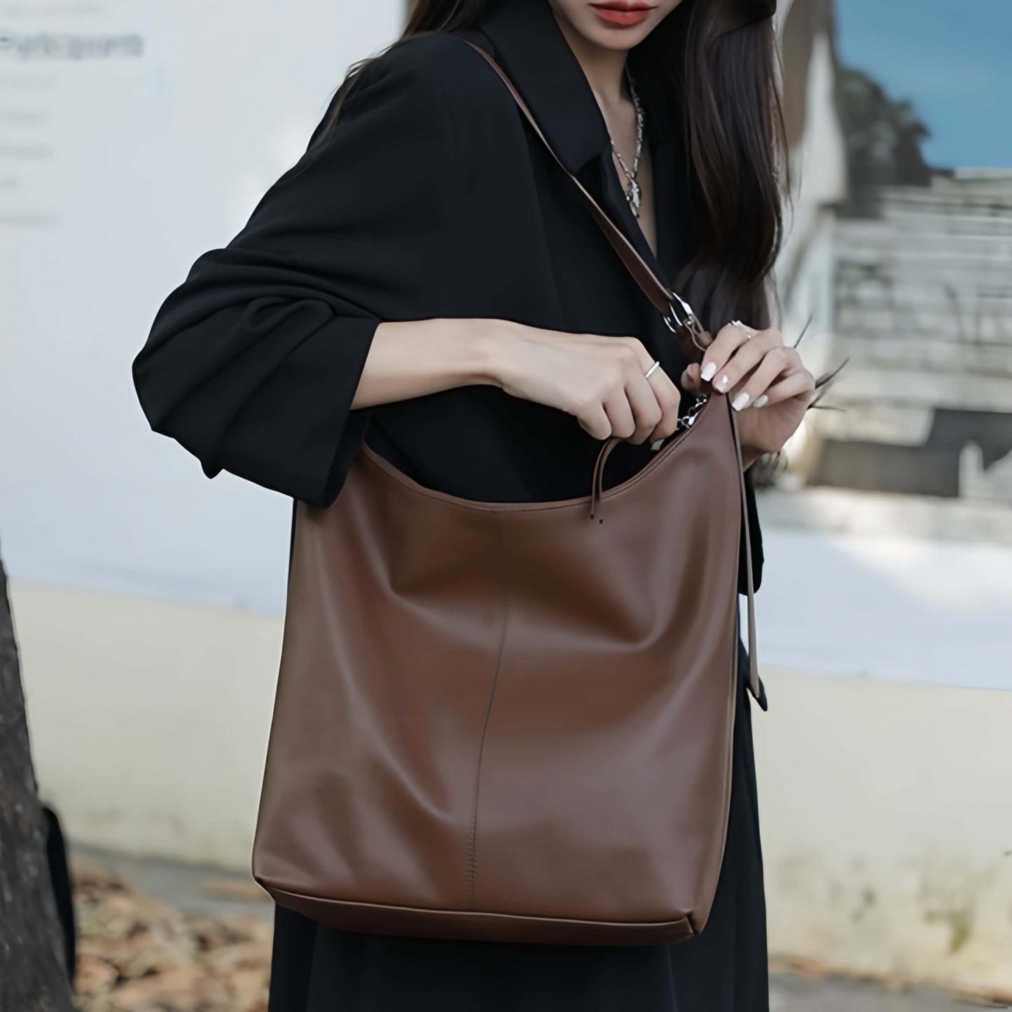 NEW ! •茶|黒|2色•上質な天然牛革斜ショルダーバッグ•牛革肩掛けバッグ• 