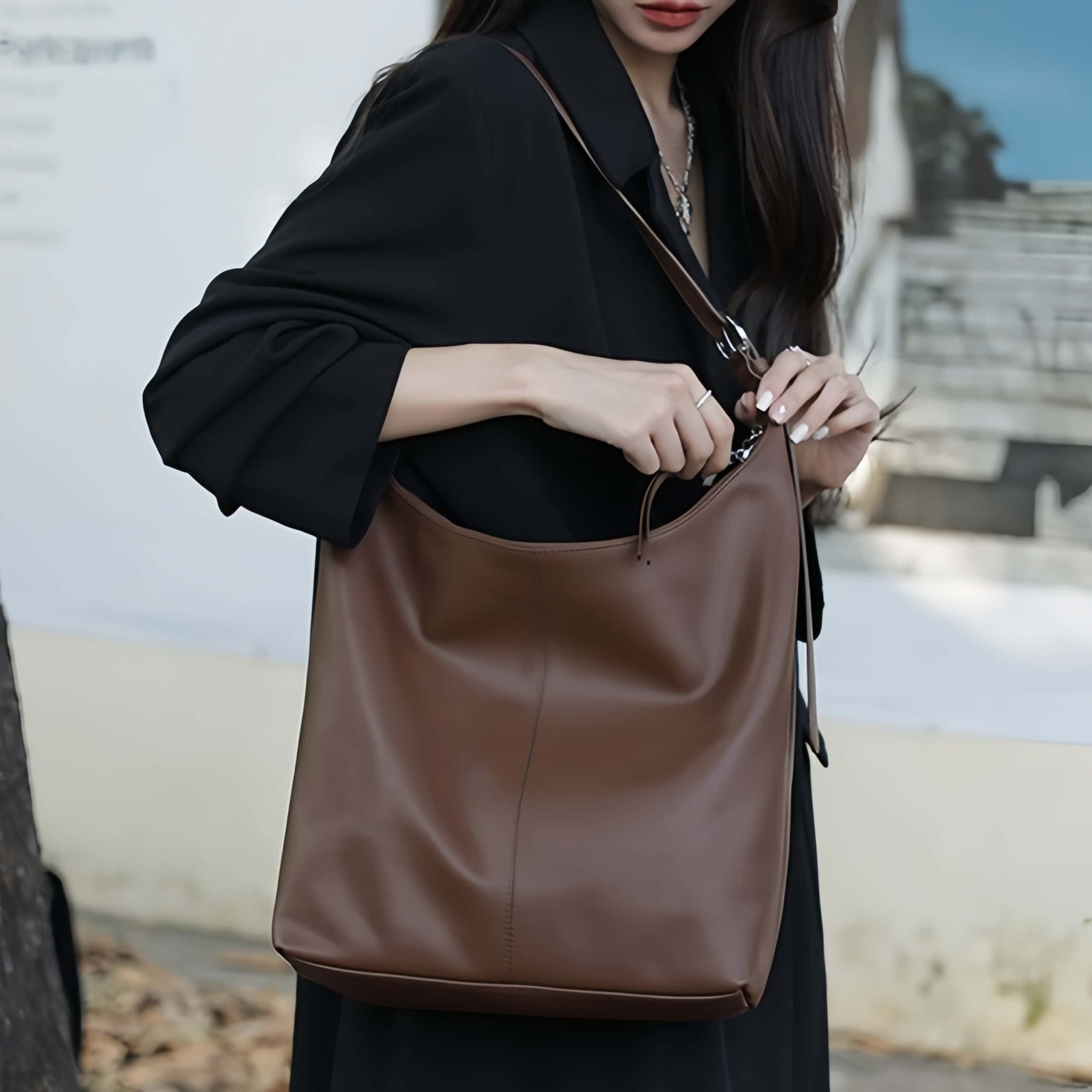 NEW ! •茶|黒|2色•上質な天然牛革斜ショルダーバッグ•牛革肩掛けバッグ• 