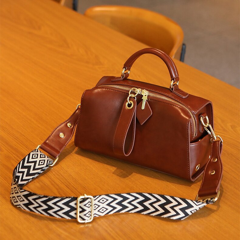 牛革斜め掛けバッグ|牛革ショルダーバッグ|牛革肩がけかばん |手提げバッグ