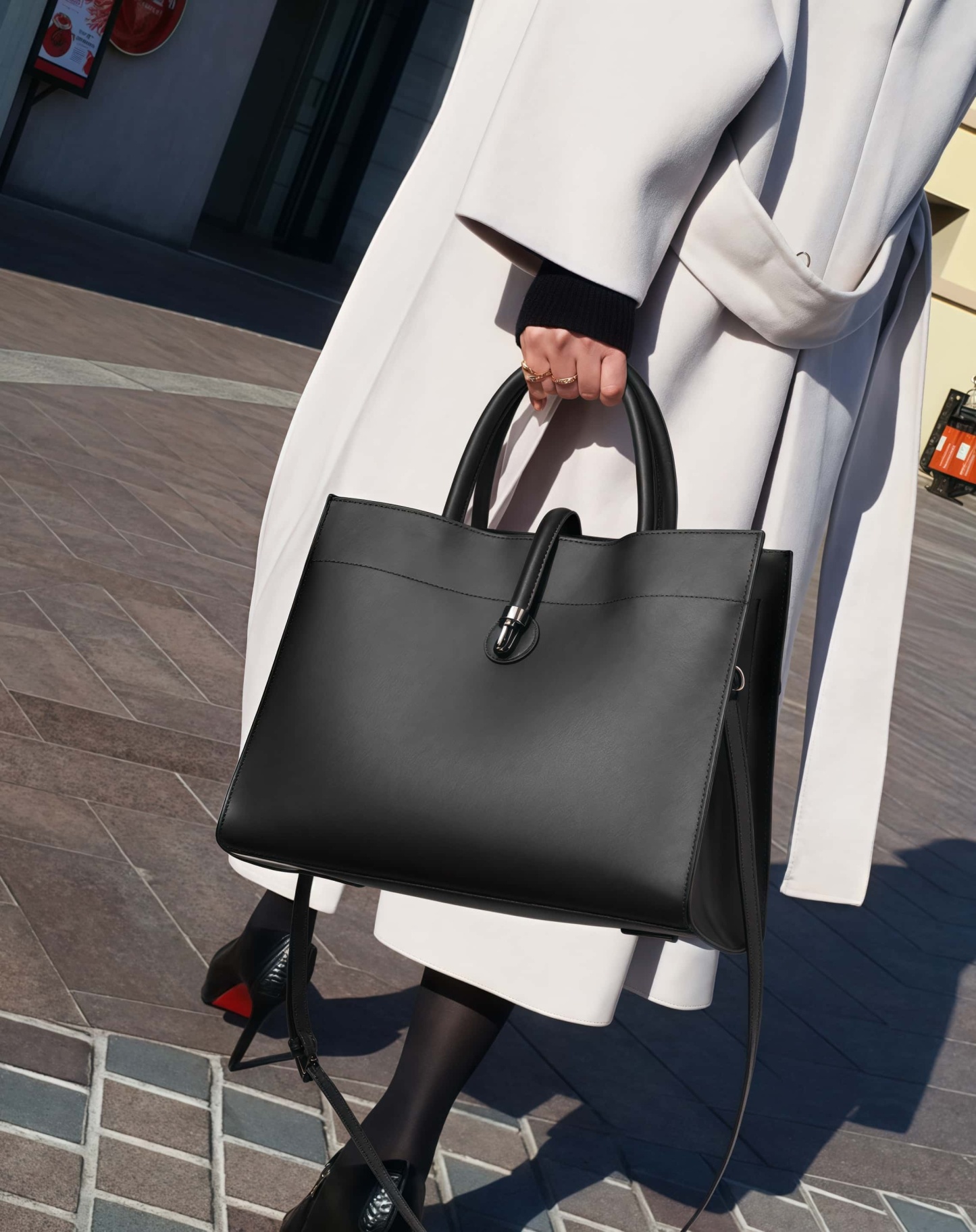 洗練されたデザイン！•カラメル|カーキ|黒|コーヒー|4色•3WAY•高品質な天然牛革ハンドバッグ•牛革トートバッグ•