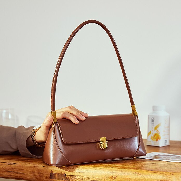 高級感 !|茶|黒|白|カーキ|4色|牛革ショルダーバッグ|牛革ハンドバッグ