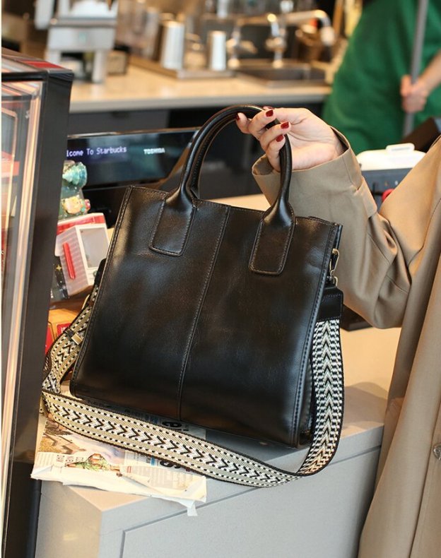 植物タンニン鞣しの牛革|ショルダーバッグ|ハンドバッグ|牛革トートバッグ 