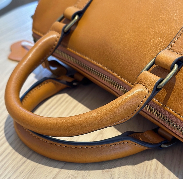 NEW ! •カラメル|茶|黒|コーヒー|4色•3WAY•天然牛革ハンドバッグ•牛革ショルダーバッグ