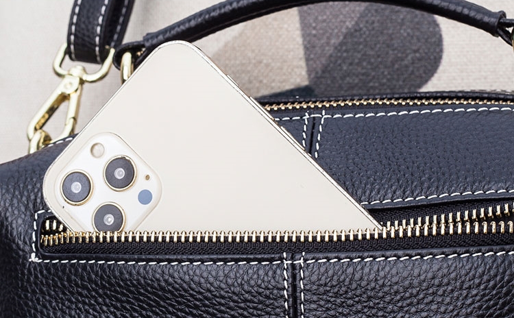 上質の魅力！•黒|カラメル|2色•高品質な厚手な天然軟めな牛革ハンドバッグ•牛革斜ショルダーバッグ