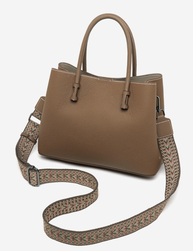 洗練感 ！•茶|黒|カーキ|濃い緑|4色•天然牛革ハンドバッグ•牛革ショルダーバッグ