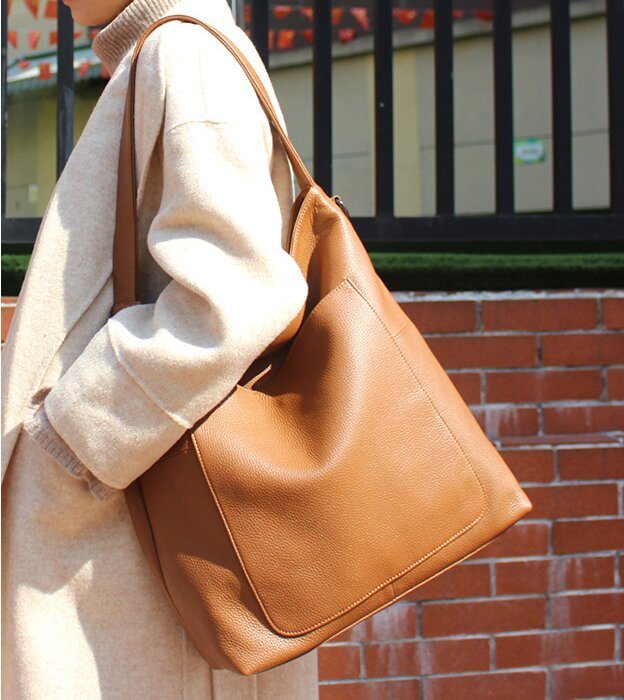 ミニマリズム スタイル ！•カラメル|黒|2色•厚手で柔らかめの天然牛革のトートバッグ