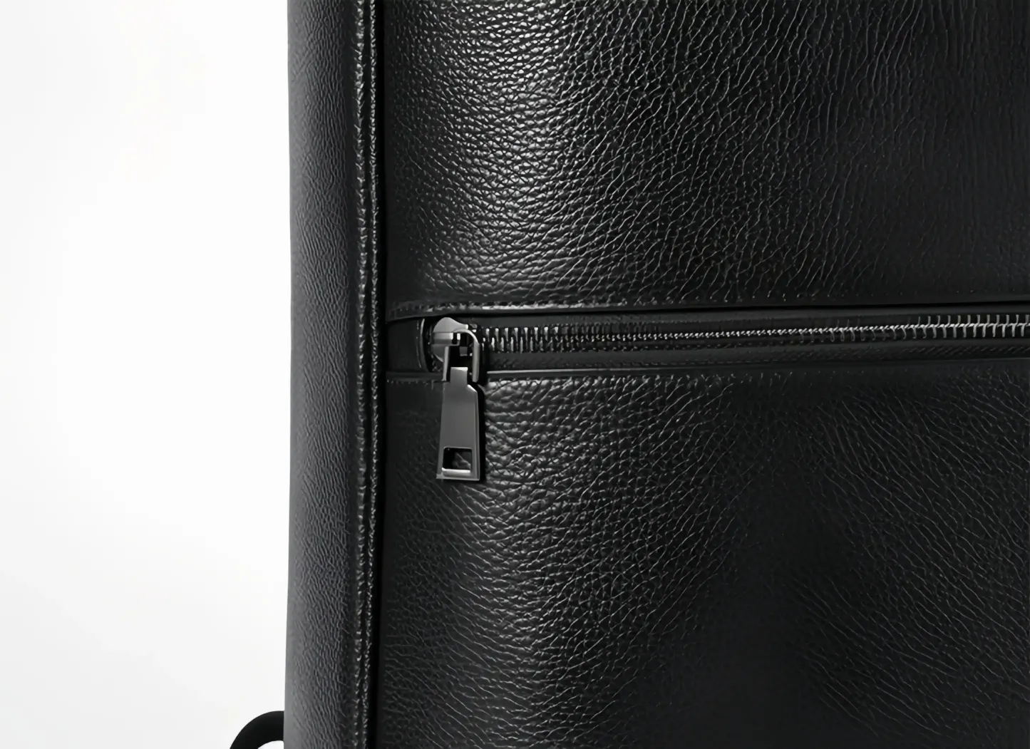 「横持ち・縦持ち・肩掛け」3WAY|牛革のビジネスリュック|大容量|ビジネス通勤に最適