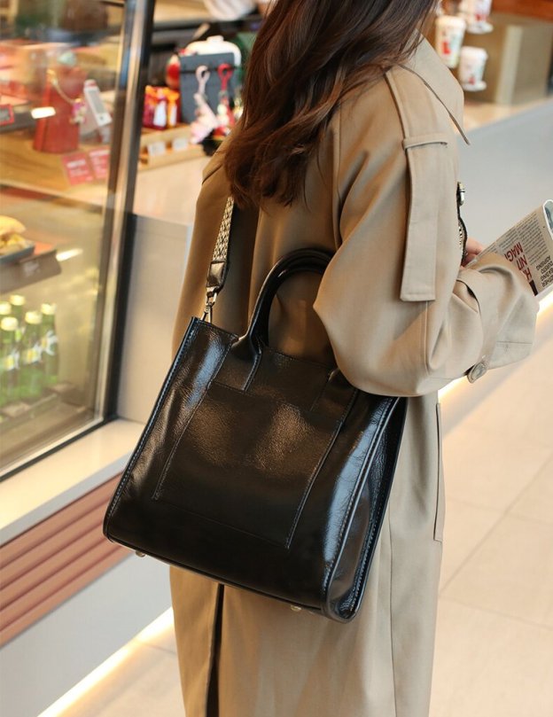 植物タンニン鞣しの牛革|ショルダーバッグ|ハンドバッグ|牛革トートバッグ 