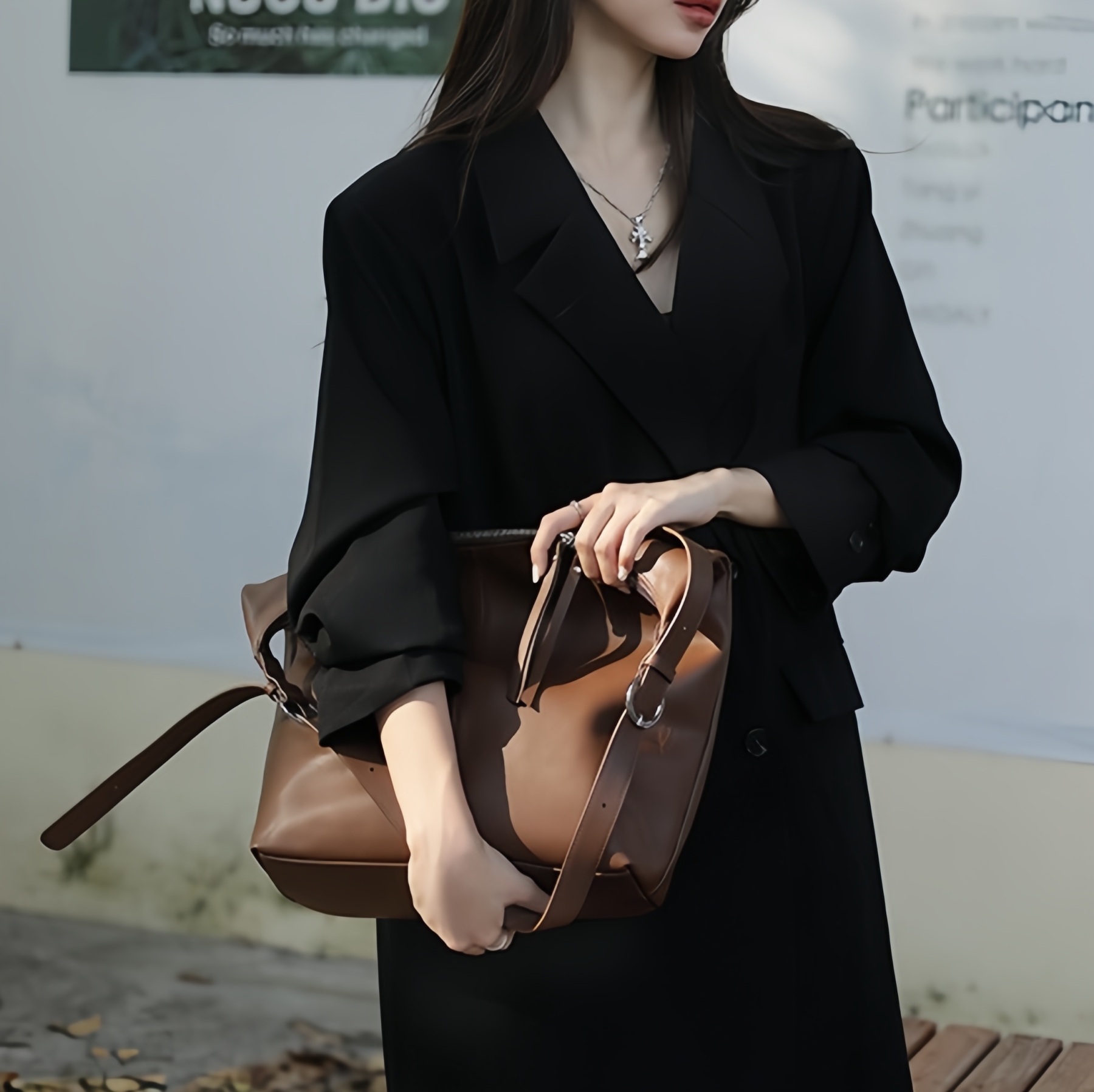 NEW ! •茶|黒|2色•上質な天然牛革斜ショルダーバッグ•牛革肩掛けバッグ• 