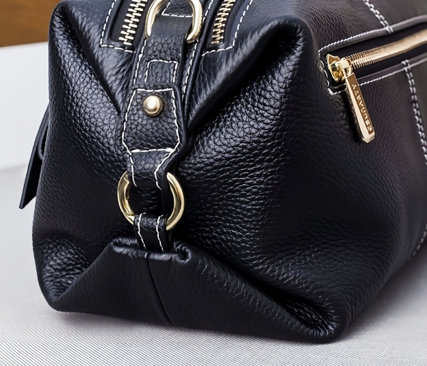 上質の魅力！•黒|カラメル|2色•高品質な厚手な天然軟めな牛革ハンドバッグ•牛革斜ショルダーバッグ