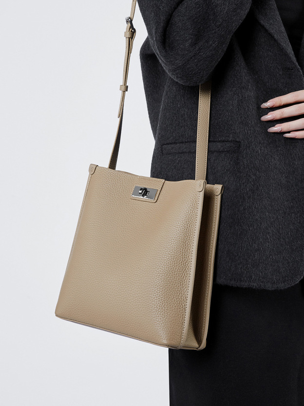 細部まで丁寧 ！|黒|カーキ|天然牛革斜ショルダーバッグ|牛革肩掛けバッグ