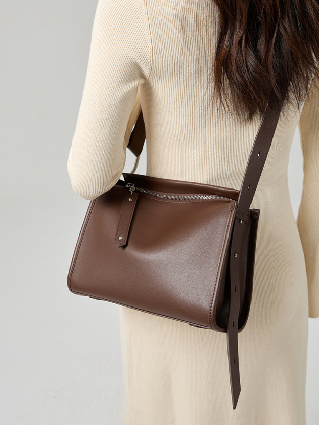 黒|コーヒー|レザーバッグ|斜め掛けバッグ|牛革片肩バッグ|四季を通じて