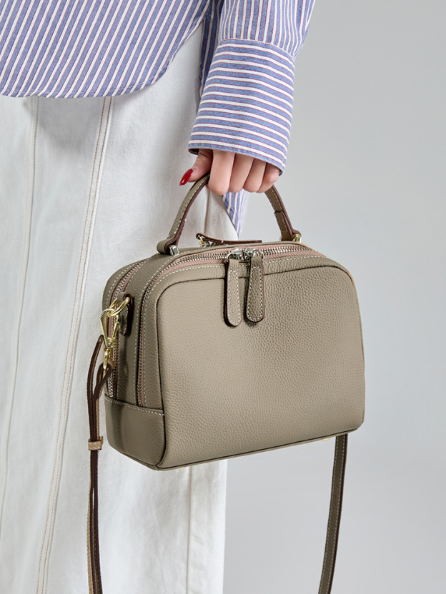 2色から選択可能※通勤に最適※上質な天然牛革斜ショルダーバッグ ※トートバッグ ※送料無料