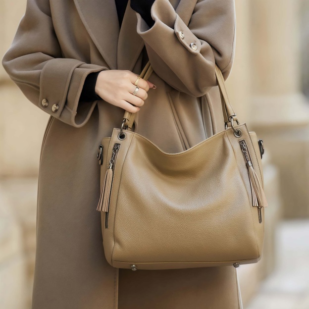 華やか！♦カーキ|黒♦2色♦厚みのある柔らかい天然牛革トートバッグ♦牛革ショルダーバッグ