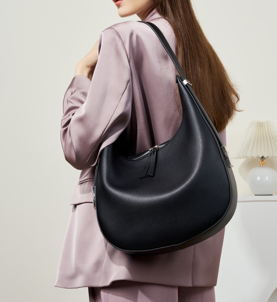 高級感たっぷり！•乳白|黒|2色•天然牛革トートバッグ •牛革シングルショルダーバッグ