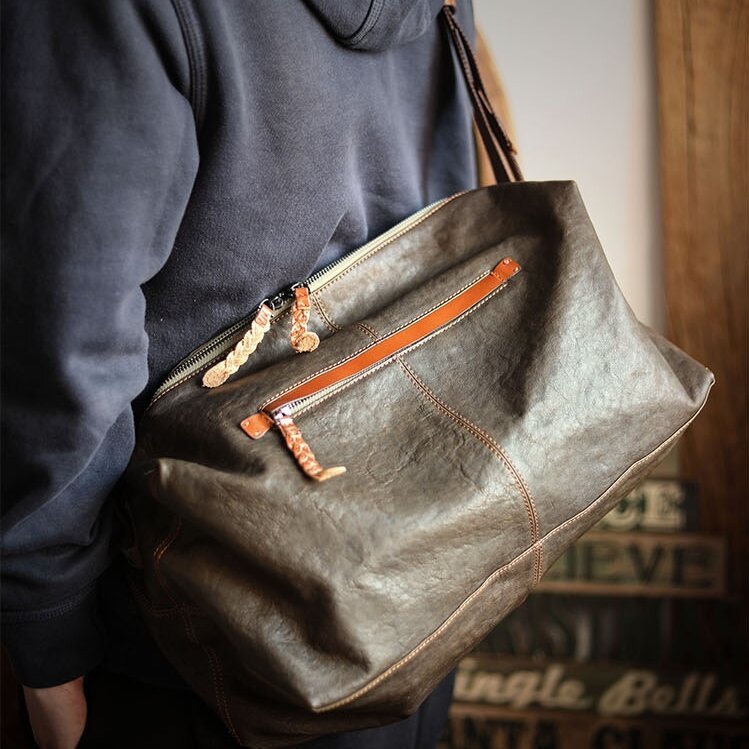 植物タンニン鞣しの天然牛革ショルダーバッグ/ボストンバッグXK4068786HD