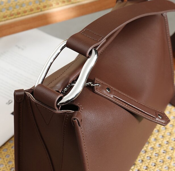 黒|コーヒー|レザーバッグ|斜め掛けバッグ|牛革片肩バッグ|四季を通じて