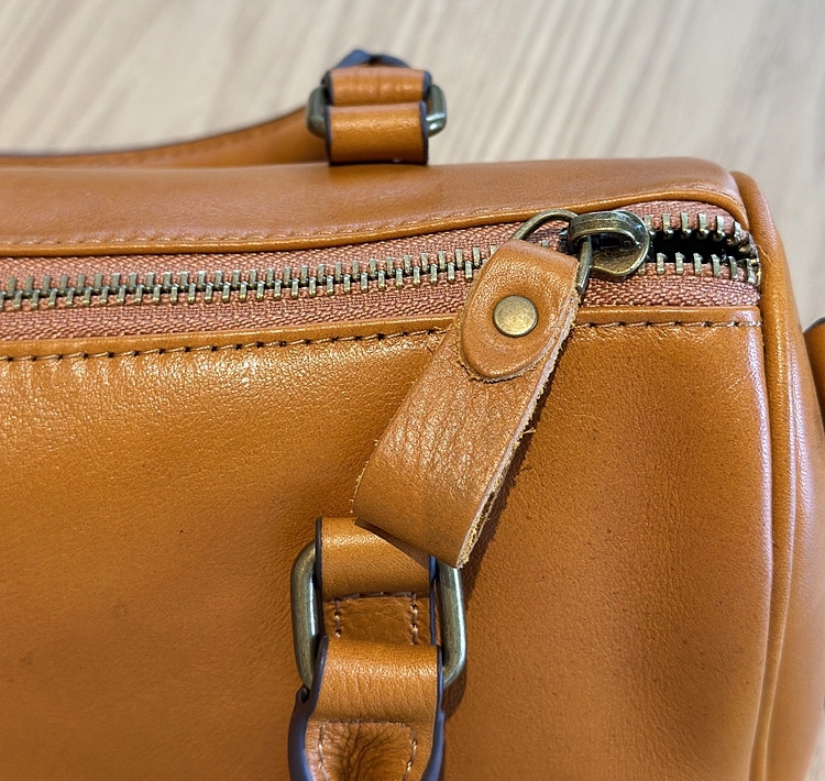 NEW ! •カラメル|茶|黒|コーヒー|4色•3WAY•天然牛革ハンドバッグ•牛革ショルダーバッグ