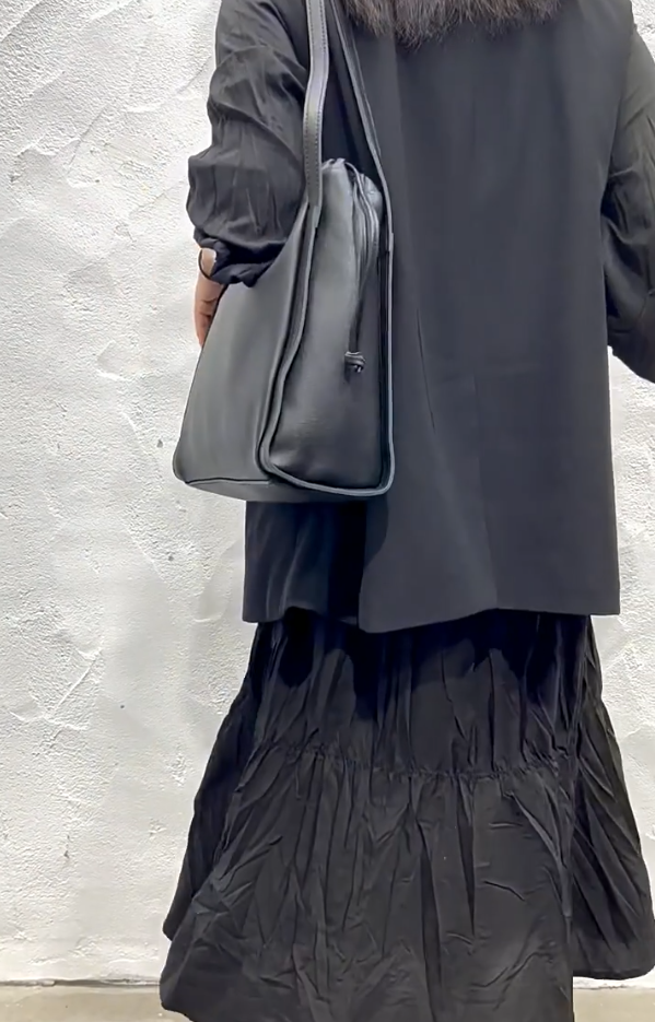 新発売！♦上質な天然牛革ハンドバッグ♦天然牛革トートバッグ