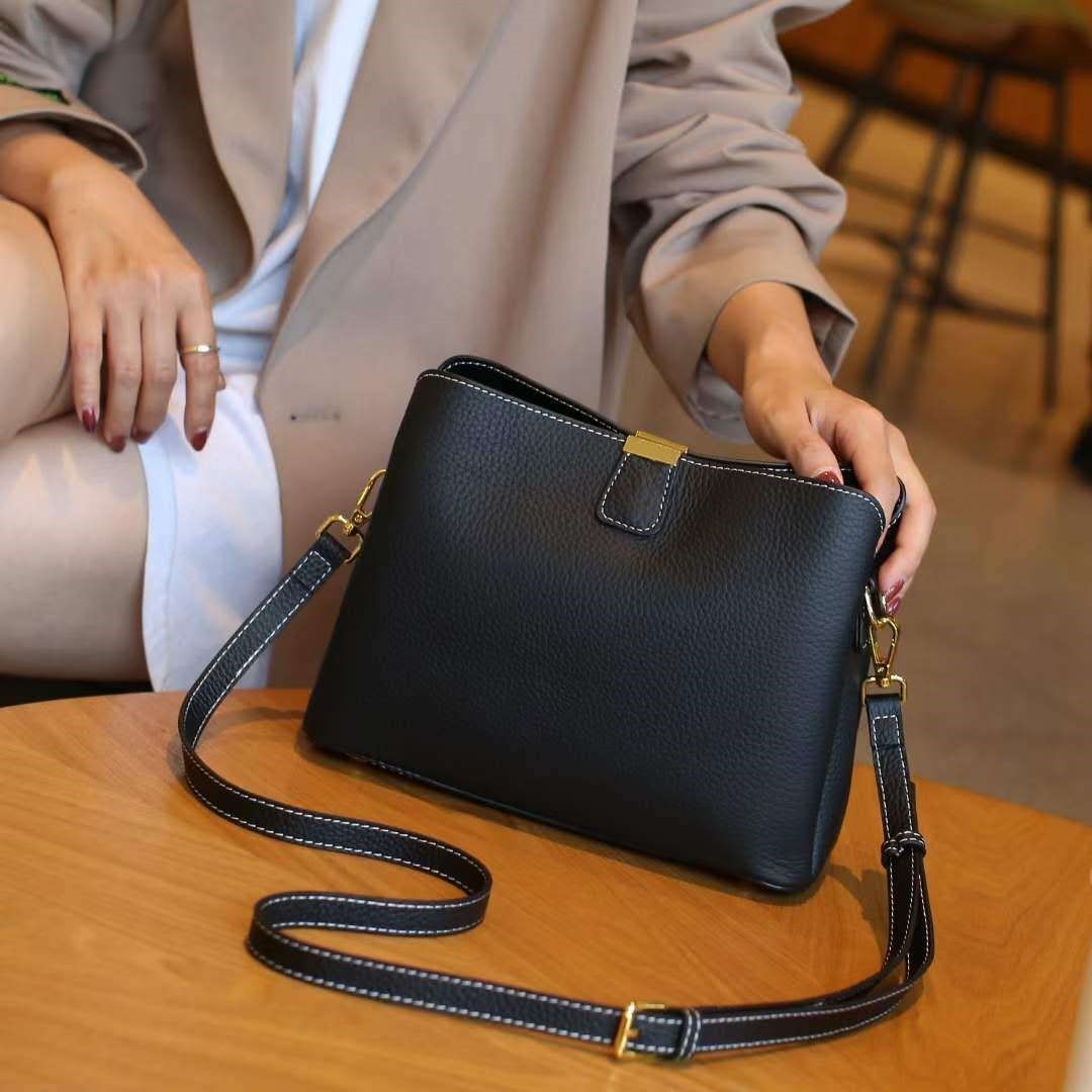 多彩な優雅 ! •6色•3WAY•厚手な天然軟めな牛革ハンドバッグ•牛革ショルダーバッグ•2本の肩ベルト付属