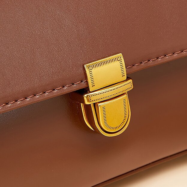 高級感 !|茶|黒|白|カーキ|4色|牛革ショルダーバッグ|牛革ハンドバッグ