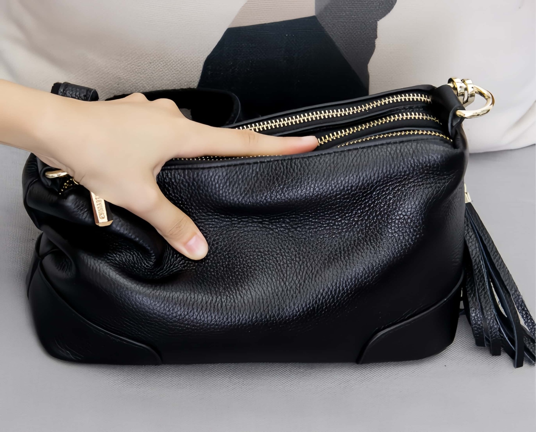 4色|斜め掛けバッグ|牛革斜ショルダーバッグ|肩掛けバッグ