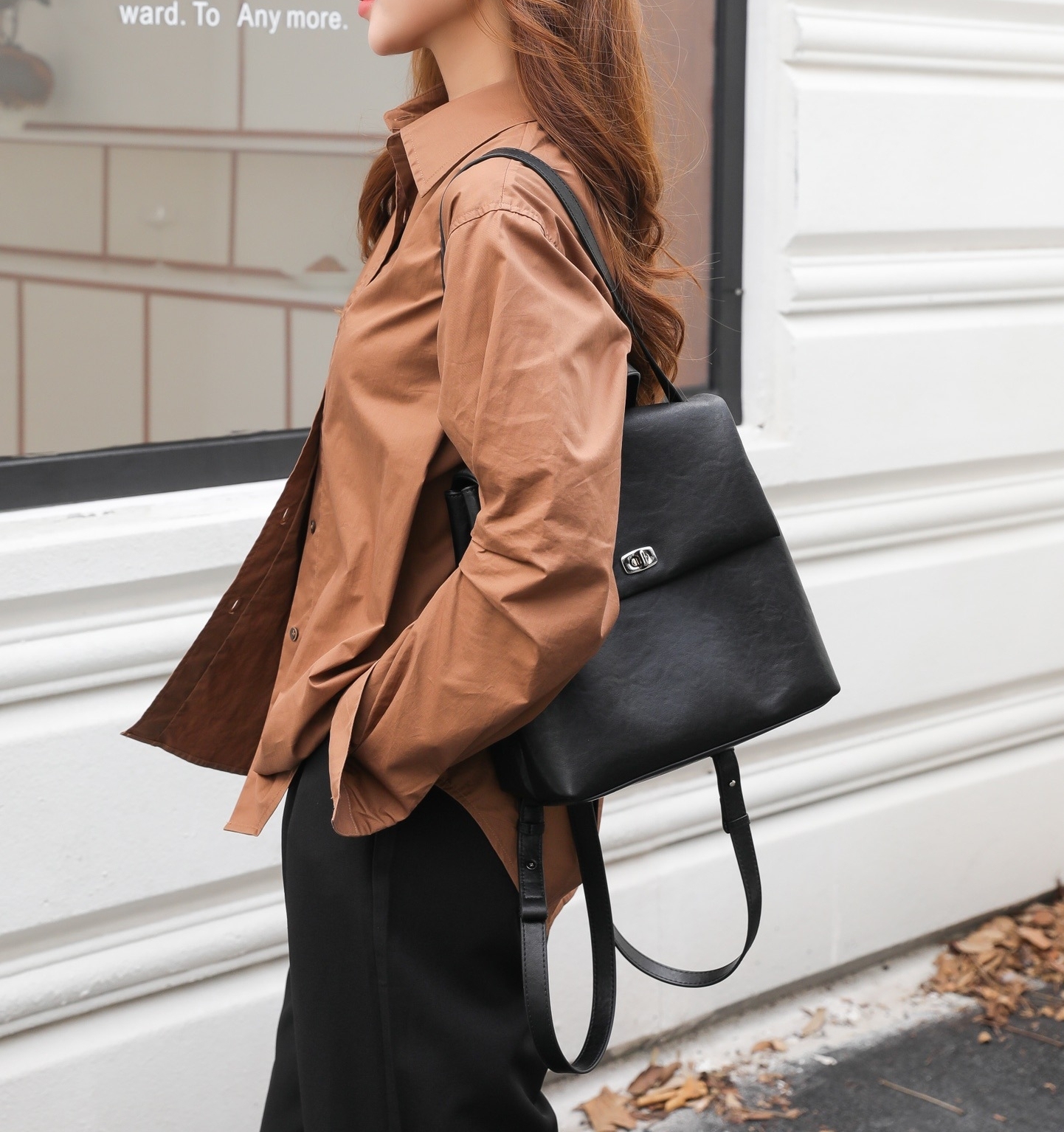 3in1多機能！•3色•3つの使用モードを切り替え自在！•天然な牛革リユックバック•牛革ショルダーバッグ•ハンドバッグ