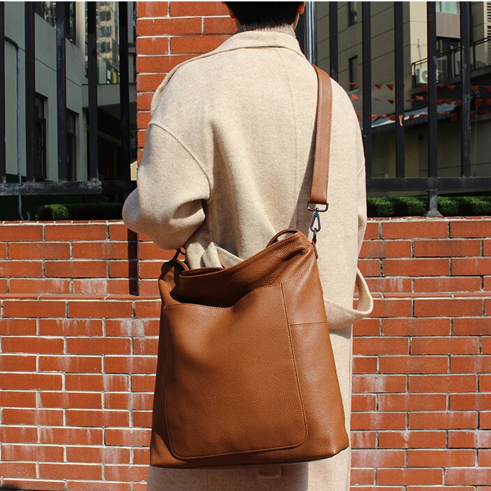 ミニマリズム スタイル ！•カラメル|黒|2色•厚手で柔らかめの天然牛革のトートバッグ