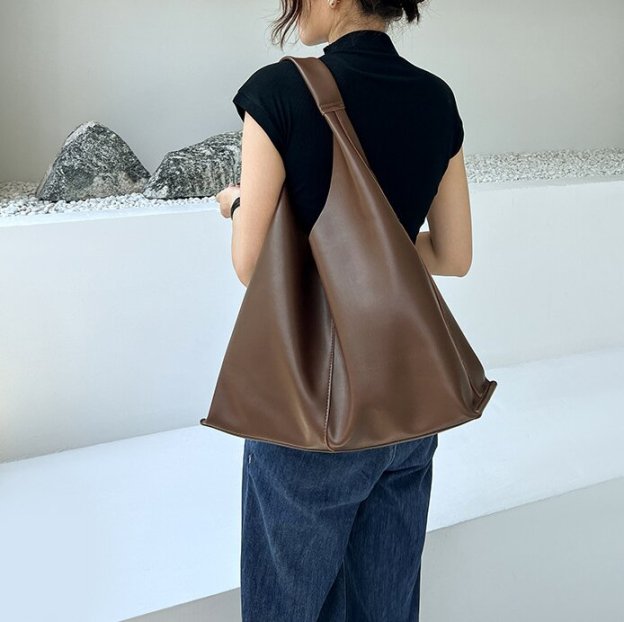 新作 ！•大容量•ソフトな天然牛革トートバッグ • 独立した内袋設計 