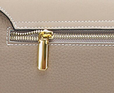 牛革斜め掛けバッグ|片肩バッグ|牛革ハンドバッグ|スーツに合わせる