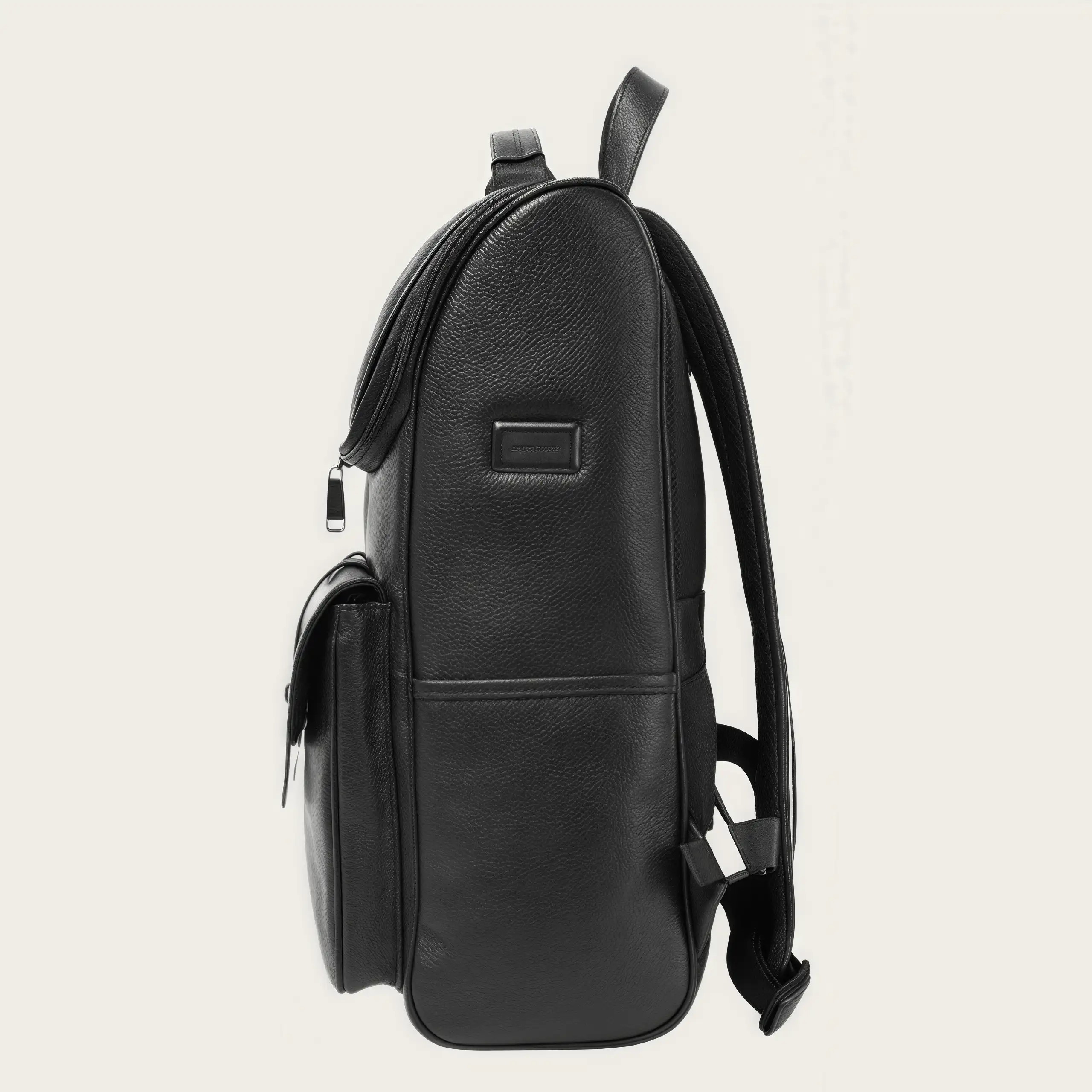 【ヴィンテージ風 】牛革バックパック 15.6 インチ PC 収納可｜大容量設計・通勤・旅行対応|