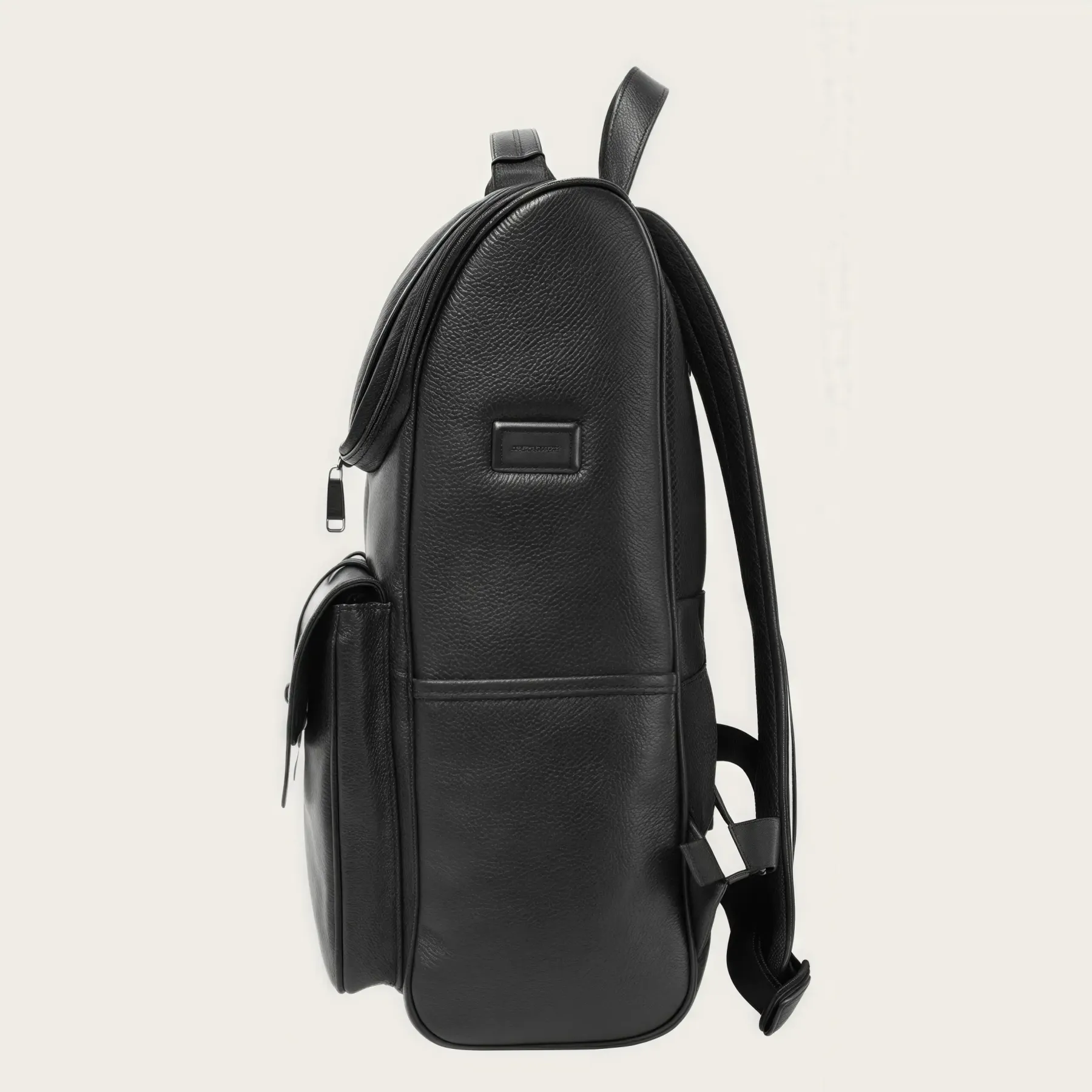 【ヴィンテージ風 】牛革バックパック 15.6 インチ PC 収納可｜大容量設計・通勤・旅行対応|