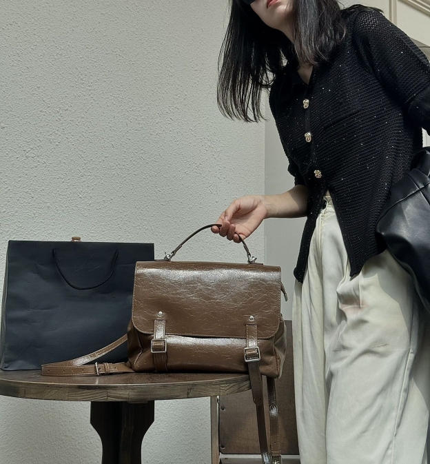 ▪高級感 ！ ▪4色•3つの使用モードを切り替え自在▪天然な牛革リユックバック▪牛革ショルダーバッグ▪ハンドバッグ