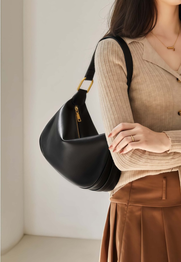 NEW ! •カラメル|黒|ベージュ|3色•天然牛革ショルダーバッグ|2本の肩紐が付属