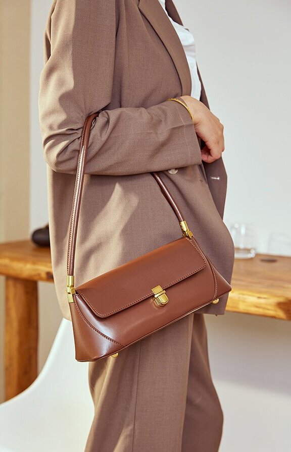 高級感 !|茶|黒|白|カーキ|4色|牛革ショルダーバッグ|牛革ハンドバッグ