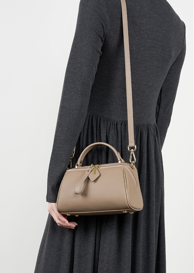 洗練されたエレガンス ！•グレー|黒|カラメル|3色•3WAY•天然牛革ハンドバッグ•牛革ショルダーバッグ