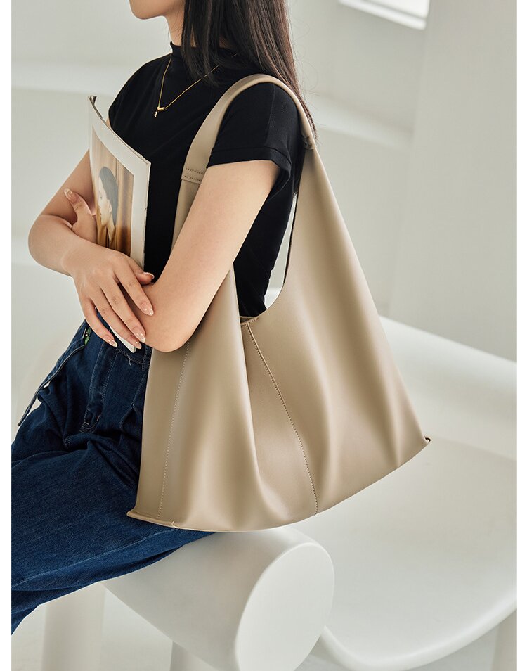 新作 ！•大容量•ソフトな天然牛革トートバッグ • 独立した内袋設計 