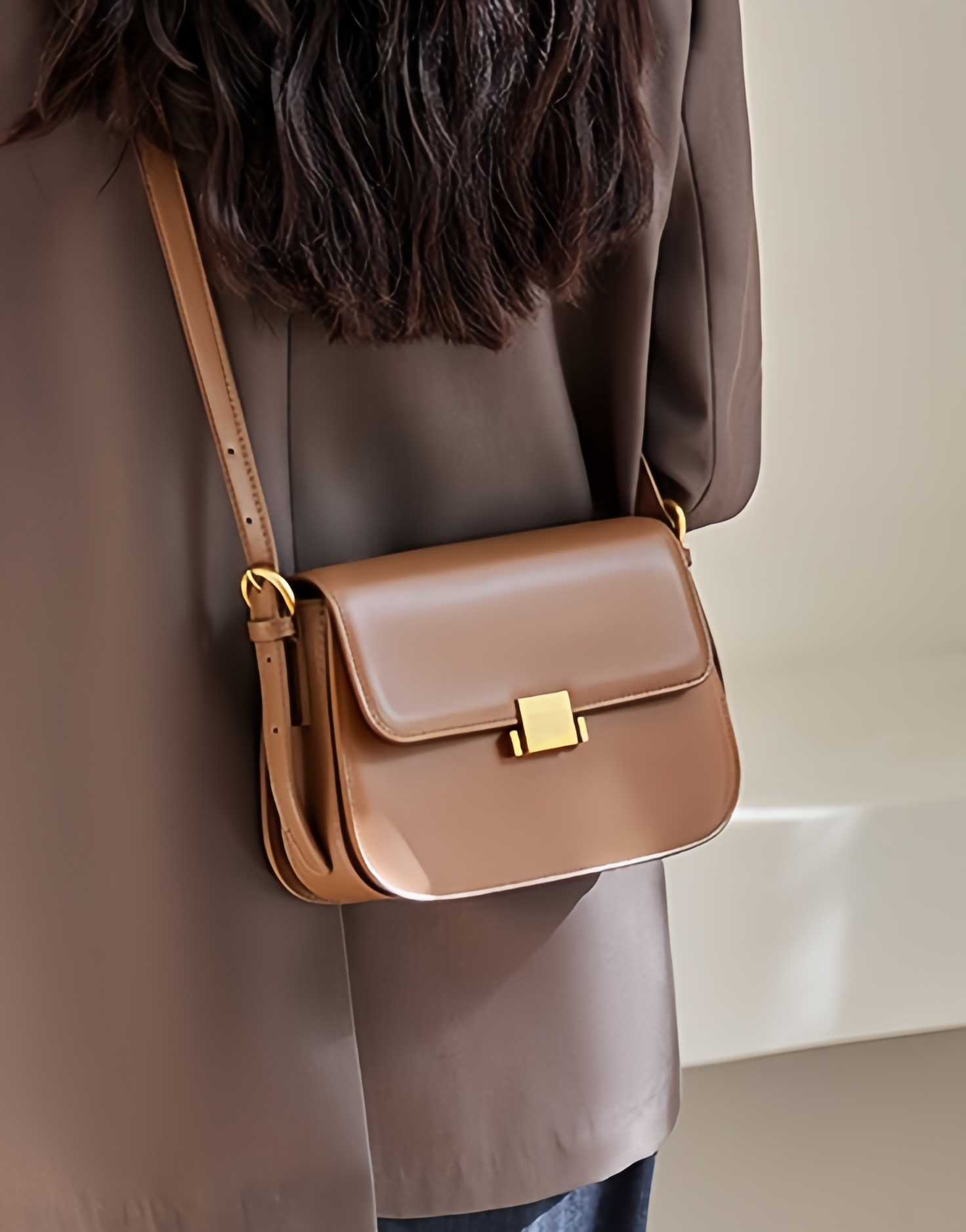 新作！•4色•天然牛革ショルダーバッグ• 牛革肩掛けバッグ