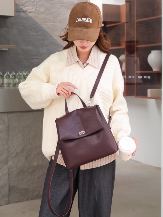 3in1多機能！•3色•3つの使用モードを切り替え自在！•天然な牛革リユックバック•牛革ショルダーバッグ•ハンドバッグ