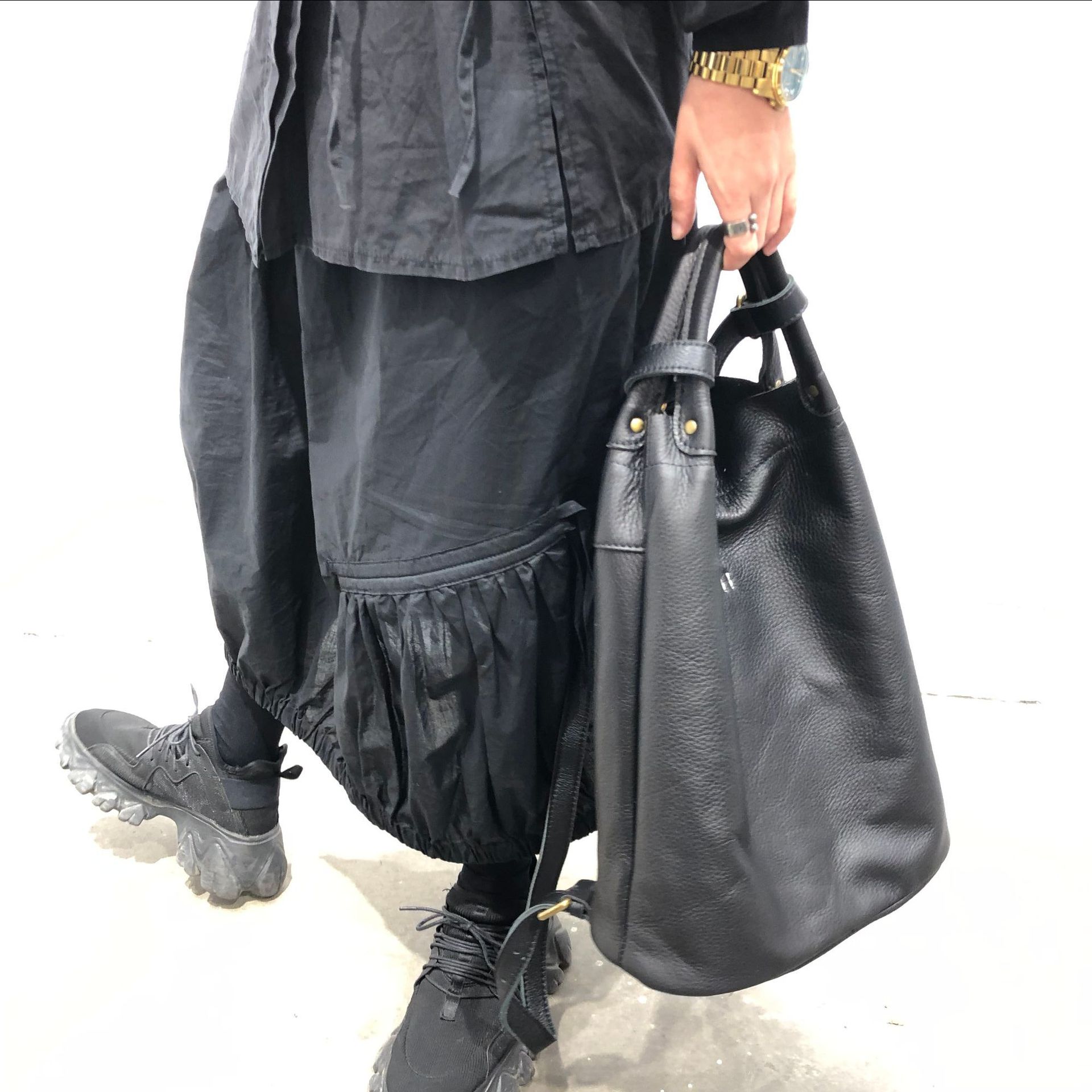 レザーバックパック|牛革リユック|ノートパソコンバッグ|通勤バッグ