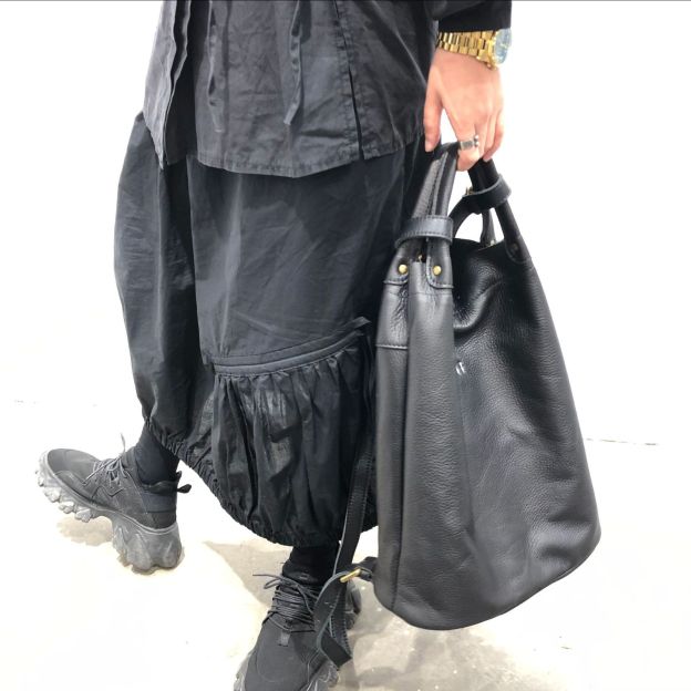 レザーバックパック|牛革リユック|ノートパソコンバッグ|通勤バッグ